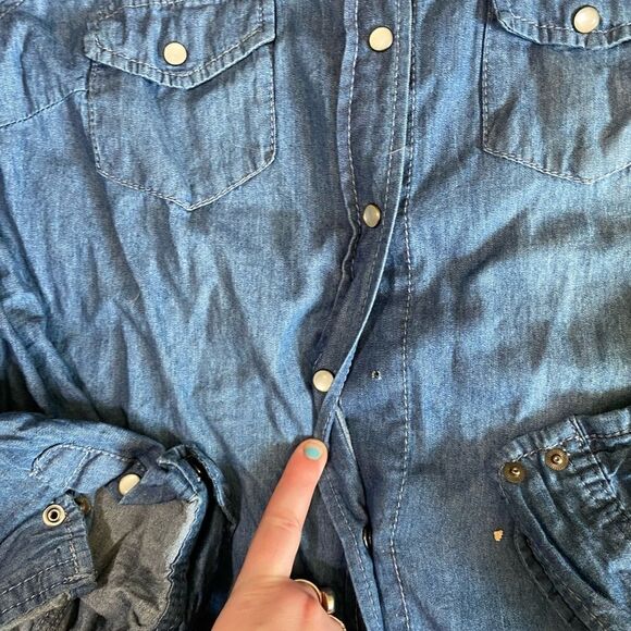 Miley Cyrus Denim Shirt - Picture 4 of 5